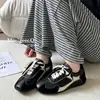 Zapatillas de entrenamiento alemanas retro de cordones planos para mujer, nueva colección otoño 2026, zapatillas blancas versátiles con suelas blandas, zapatillas deportivas casuales