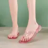 Dropshipping peça única frete grátis chinelos sapatos de cristal femininos leves antiderrapantes sandálias de dedo de verão para senhoras
