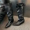 Botas de tacón alto de estilo coreano de diseño exclusivo con punta fina, plisadas y apiladas, botas altas, nuevo modelo otoño e invierno 2026, botas de montar de caña alta para pantorrilla ancha