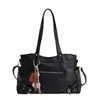Bolsa de mão de nicho transfronteiriça estilo moto vintage, bolsa de ombro/axila retro para garotas estilosas, bolsa tote de grande capacidade para o dia a dia, bolsa transversal para mulheres