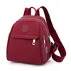 Mochila de Viagem Nova para Exterior 2026, Cor Sólida, Simples e Moderna, Mochila para Mãe de Meia-Idade, Mochila Casual Feminina