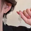 Aretes de Estilo Exótico de Venta Caliente Retro Literario Clásico Dignificado Ganchos para la Oreja Versátil Hueco Moda Borla Colgantes