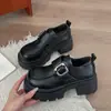 Moda para o Trabalho Salto Grosso Sapatos Pequenos de Couro Confortáveis Flats de Calçar Outono Retro Versátil 2026 Mocassins de Salto Alto Feminino