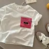 Camiseta de Manga Corta para Niños Niños, Estilo Verano 2026, Top con Bolsillo para Bebé, Camiseta Base Elegante con Estampado de Letras para Bebé, Estilo Delgado para Niñas