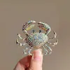 Recientemente Más Vendidos Broches Creativos de Lujo Ligero al por Mayor Accesorios de Ramillete de Insectos de Gama Alta Broches de Flor de Cristal Vegetal de Temporada