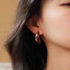 Pendientes románticos multicapa ~ pendientes de contraste de color rojo vino para mujer, de lujo ligero de alta gama, temperamento retro, pendientes nuevos únicos
