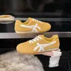 Zapatos de Mujer Versátiles de Moda Nuevos de Primavera y Otoño Planos Casuales Ligeros Zapatillas Deportivas de Moda Cómodas