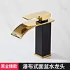 Grifo para Lavabo de Baño para el Hogar Transfronterizo Grifo para Inodoro Doble Uso Frío y Caliente Grifo para Lavabo Sobre Encimera