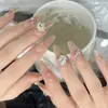 30 uñas largas nude para llevar en la mano, parche de uñas de alto temperamento, conejo blanco fresco, acabado para uñas de boda