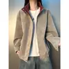 Chaqueta de cuero PU roja de alta gama tipo patchwork para mujer, chaqueta de aviador de otoño con cuello alto, estilo workwear, chaqueta de béisbol para pareja