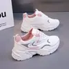 Zapatos de papá para mujer 2026 otoño nuevo modelo versátil cómodos para estudiante suela gruesa que aumenta la altura ligeros casuales zapatillas deportivas 8861