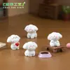 Paisaje en miniatura, adorable figurita de perrito blanco, adorable, decoración DIY para casa de muñecas, accesorios, pequeños adornos para coche o escritorio
