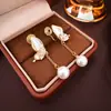 Brincos Elegantes Estilo Francês com Borboleta de Zircônia e Pingente de Pérola, com Toque de Luxo, Presilhas Anti-Mosquito, Acessórios de Orelha Exquisitos de Luxo Leve