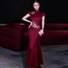 Vestido Rojo Bordado de Triacetato Feimengyi para Mujer, Nuevo Estilo Chino de Verano, Vestido Cheongsam Modificado de Cuello Alto de Alta Gama