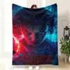 Manta Cálida Estampada de la Serie de Televisión Americana Stranger Things, Manta Espesa de Felpa, Forrada de Vellón, Producto Más Vendido, Nueva Manta de Franela en Aliexpress