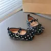 Sapatos de couro estilosos para meninas 2026 primavera e outono novos versão coreana sapatos de princesa com laço para meninas pequenas sola macia sapatos simples de calçar