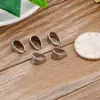 Cierres sencillos y modernos de acero inoxidable para cuentas de semillas, versátiles y adecuados para diversas manualidades y accesorios DIY. Disponible en múltiples tamaños