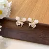 Pendientes Únicos de Mariposa de Cianita, Pendientes Exquisitos de Flor de Concha de Lujo Ligero, Estilo Versátil de Moda Tendencia