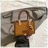 Bolsas de mano de diseño elegante y único transfronterizas para mujer, nuevas y modernas bolsas cruzadas 2026, bolsos cuadrados pequeños de moda