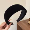 Faixa de Cabeça Larga de Veludo Esponjoso Simples Vintage para Mulheres 2025 Nova Alta Coroa Faixa de Cabelo Versátil Elegante Faixa de Cabeça para Lavar o Rosto