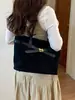 2026 Nuevo Bolso de Hombro Grande Versátil de Color Sólido Nuevo Textura Mate Transfronteriza Gamuza Felpa Otoño/Invierno para Mujer