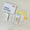 Utensilios para pastel cumpleaños juego de regalo de seis piezas tienda de repostería juego de suministros para fiesta al por mayor juego de cubiertos y platos desechables