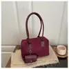 Diseño de Nicho Bolso Baguette Versátil de Mano para Mujer 2025 Otoño Nuevo Estilo Estilo Extranjero Lujo Accesible Color de Contraste Bolso de Hombro Único Cruzado