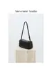 2026 Long-Termismo Minimalista Pele de Ovelha Bolsa de Ombro Único para Axila Bolsa Baguete Cilindro Desestruturado Porta-Caneta Bolsa Feminina