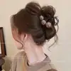 Poucos cabelos grampo de garra de tamanho médio para mulheres sensação de alta qualidade 2026 novo grampo de cabelo coque na nuca grampo tubarão acessório de cabelo