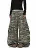 Suministro Directo de Fábrica Diseño de Remaches Americanos Pantalones Deportivos de Pierna Curva con Múltiples Bolsillos Unisex Marca de Moda Holgados Ropa de Trabajo Pantalones de Pierna Ancha