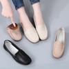 Primavera e Verão Novo Estilo Feminino Confortável Casual Diário Versátil Slip-On Slip-Ons Sapatos de Mãe Mocassins Sapatos de Touca Sapatilhas