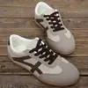 Zapatos deportivos de suela blanda para mujer, zapatillas de entrenamiento alemanas transfronterizas, zapatillas blancas casuales, nuevos estilos, disponibles en tallas grandes, zapatillas retro de primavera/verano al por mayor