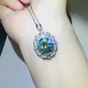 Pingente Feminino Moissanita Verde 5 Quilates Cruz Europeia e Americana Venda Quente de Cruzamento Luxuoso Pingente de Diamante Moissanita Presente Novo Estilo