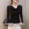Camiseta branca modal ombro a ombro para mulheres, camiseta de manga comprida, outono 2026, design plissado, top justo de meia manga