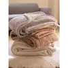 Manta de Franela de Color Sólido Manta de Felpa de Doble Cara Cubierta de Sofá para Siesta Manta de Felpa de Coral Engrosada Más Felpa Sábana de Cama Universal para las Cuatro Estaciones