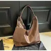 Ibis Vermelho Pássaro Retro Commuter Grande Capacidade Versátil Moda Alta Aparência Textura Ombro Único Alta Qualidade Bolsa de Ombro sob o Braço Mori-kei Ocidental