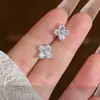 Pendientes de Trébol de Cuatro Hojas de Plata Suerte Nuevo Estilo 2026 Lujo Ligero Frescos y Delicados Diseño de Nicho Pendientes Hechos a Medida