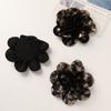 Flor enrollada estilo coreano, tela ligera de lujo a la moda, camelia de seda brillante, accesorio para la cabeza hecho a mano, ramillete, accesorios para prendas de vestir