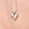 Colar de amor de aço inoxidável transfronteiriço moda pêssego coração pingente de osso de cobra cadeia de clavícula de alto sentido