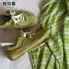 Zapatillas de entrenamiento casual retro de cuero genuino para mujer, nuevas de otoño 2026, planas, transpirables, deportivas, zapatillas blancas estilo Forrest Gump