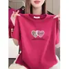 Liquidación de Artículos de Moda de Comercio Exterior: Camiseta Negra de Manga Corta y Cuello Redondo para Mujer con Estampado de Corazón, Talla Grande, Efecto Adelgazante