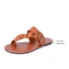 Sandalias y Chanclas Tejidas de Suela Plana Transfronterizas Europeas y Americanas Venta al por Mayor 2025 Talla Grande Chanclas de Playa de Verano Europeas y Americanas Venta al por Mayor Talla Grande