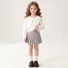Cardigã de malha para meninas atacado da fábrica de origem novos tops de outono e inverno peças externas manga longa branco versátil