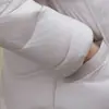 Jaqueta de Algodão com Penas de Inverno para Mãe, Estilo Curto Leve para Mulheres Baixas, Casaco Elegante para Mulheres de Meia-Idade e Idosas, Casaco de Algodão com Capuz Feminino