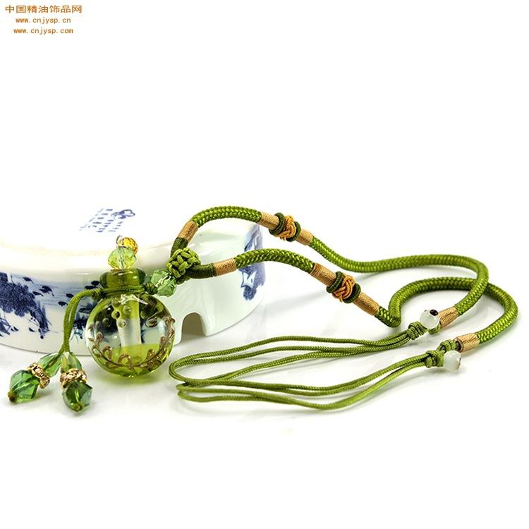 中国精油饰品网椭圆草绿色巴洛克细致双扣绳项链2.jpg