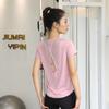 Cobertura de Yoga Estilo Europeu e Americano de Primavera e Verão, Caimento Solto, Emagrecedora, Camiseta Esportiva de Manga Curta para Mulheres, Top Fitness de Secagem Rápida com Design Vazado