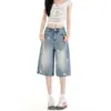 Jeans de pierna ancha cropped, de tiro alto, con estampado de estrellas, adelgazantes y versátiles, en un diseño azul vintage de moda para mujer