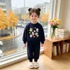 Conjunto dulce de primavera y otoño para niñas estilo coreano: top de moda, sudadera nueva de manga larga con dibujos animados y elegante conjunto de dos piezas con pantalones hasta el tobillo