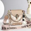 Bolsa Transversal, Padrão Simples de Losango, Aba com Fecho, Bolsa de Celular Versátil de Verão para Mulheres, Urbana, com Pingente, Casual e Versátil