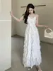 Vestido de Festa Branco com Gola Halter para Formatura e Cerimônia de Maioridade 2026 Novo Modelo Elegante Estilo Fada Luxo Leve Vestido de Nicho com Toque de Alto Padrão